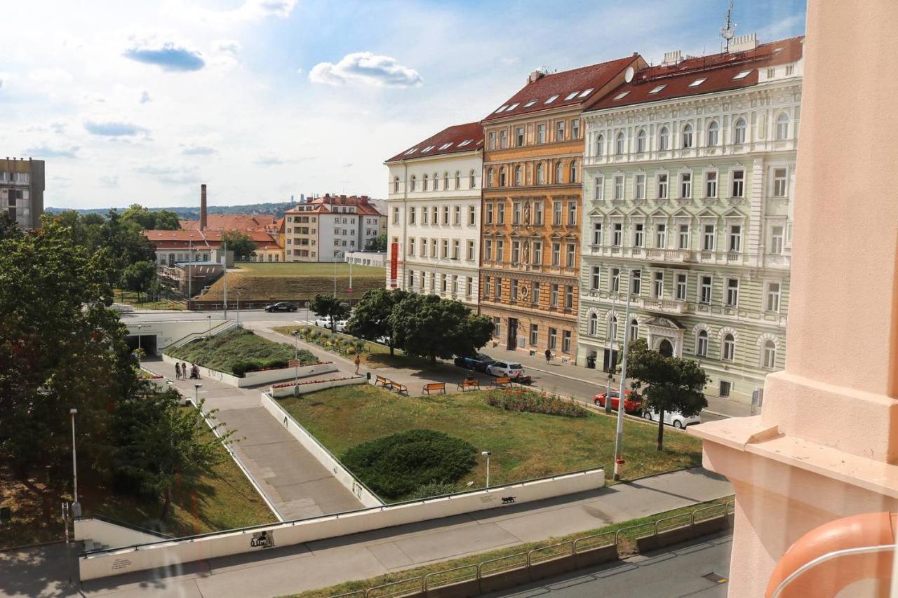 Rose Suites And Rooms Prague Exterior photo