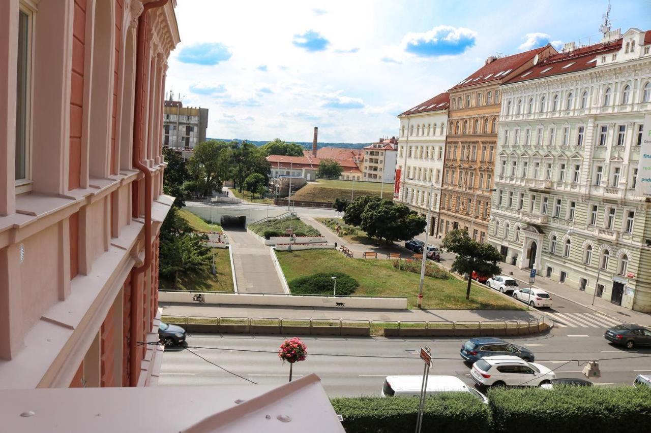 Rose Suites And Rooms Prague Exterior photo